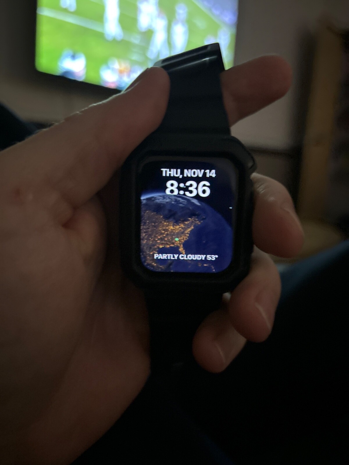 Apple Watch SE 44mm Midnight Space Gray Aluminum Case with Midnight Sport…