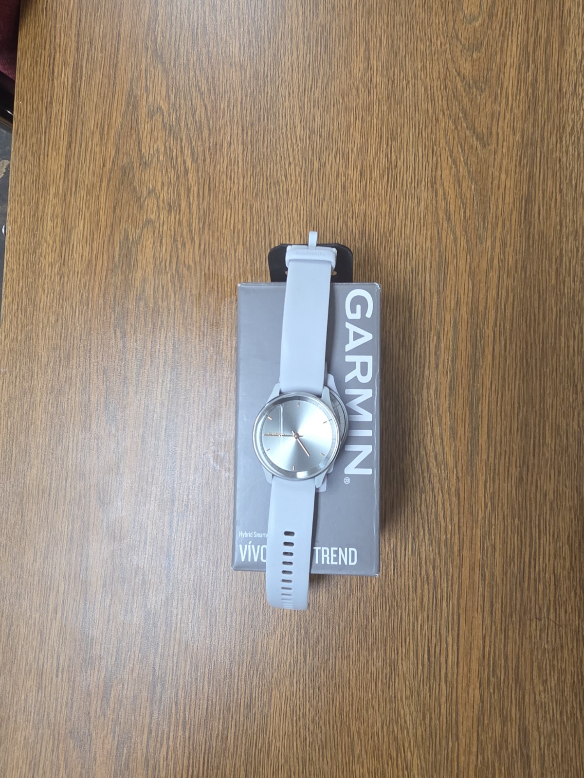 Garmin vivomove Trend Hybrid Smartwatch Mist Gray Silver 40.4mm 010-02665-73