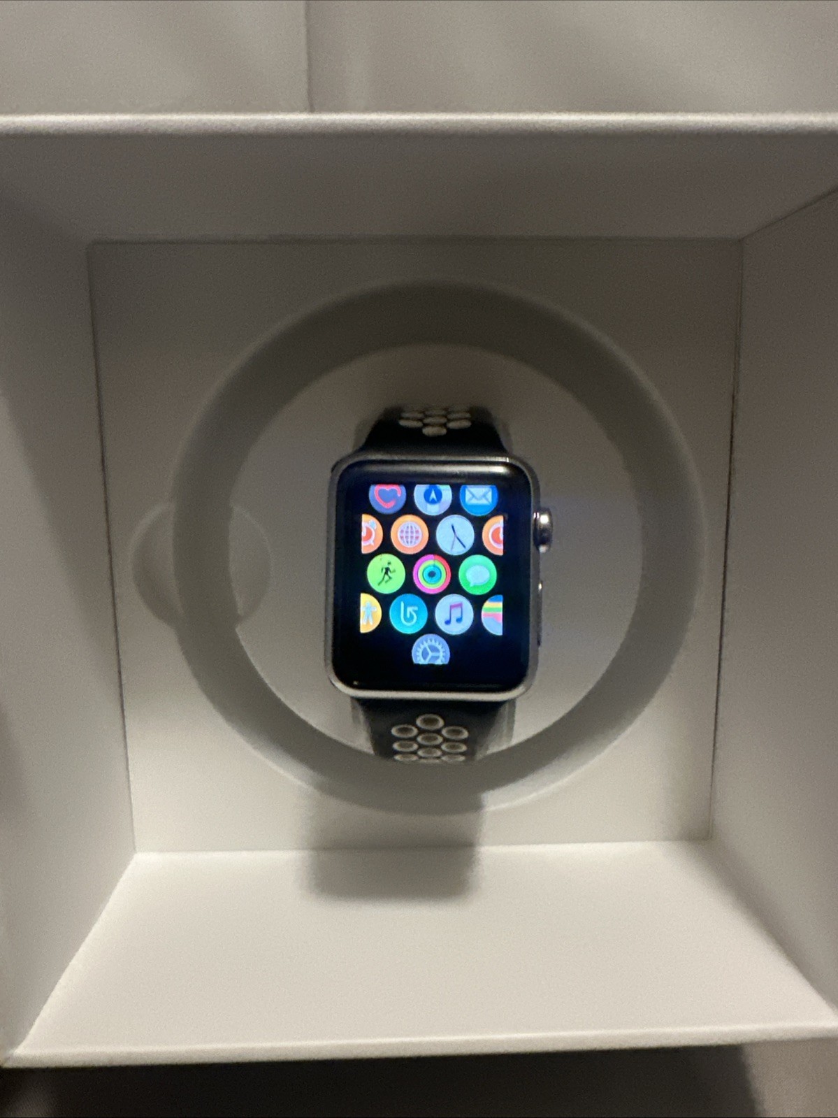 Apple Watch 38mm Stainless Steel Case Silver Milanese Loop – (MJ322LL/A) “Rare”