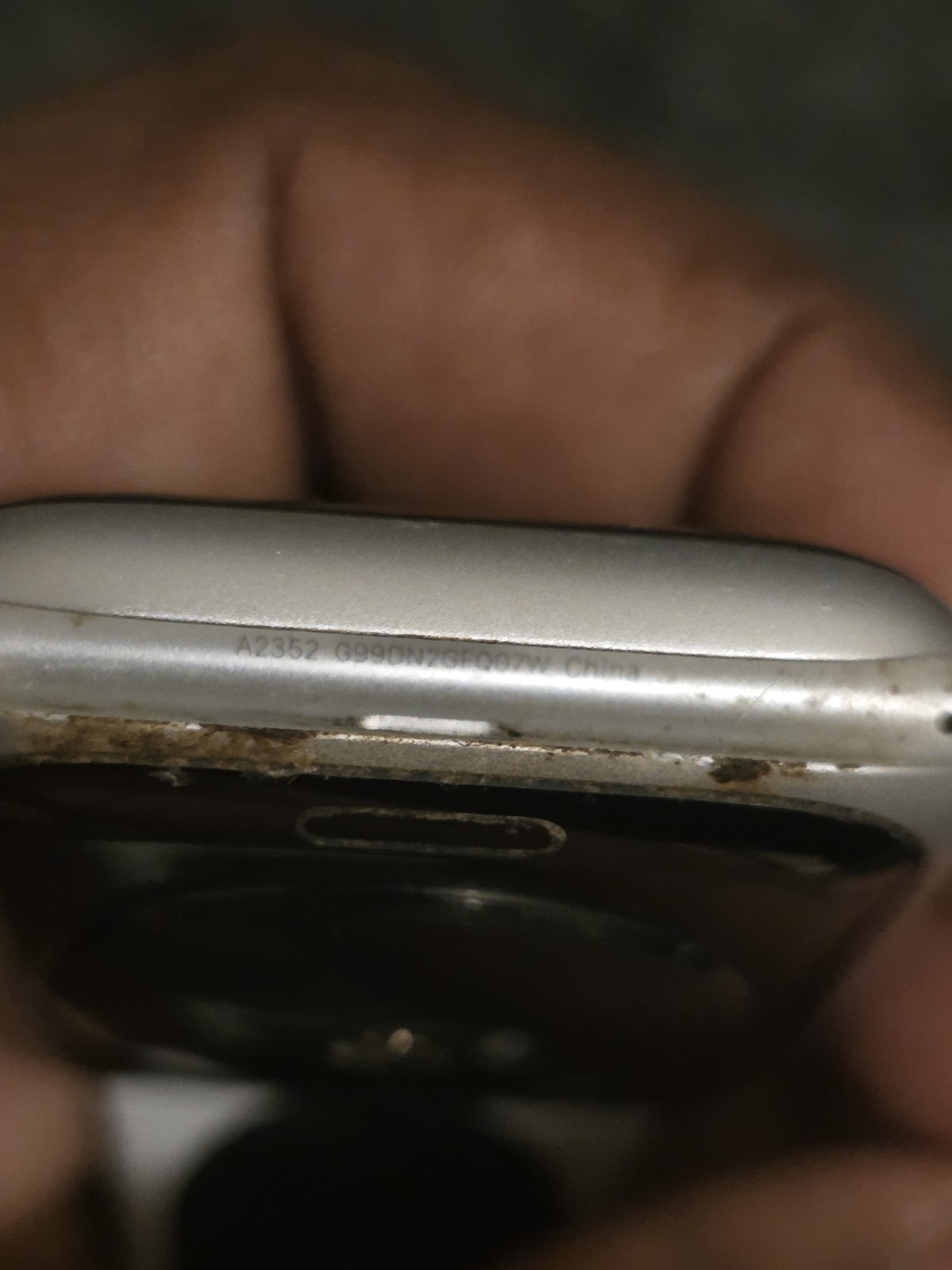 Apple Watch Nike Se 44 Mm Silver Aluminum Case As Is