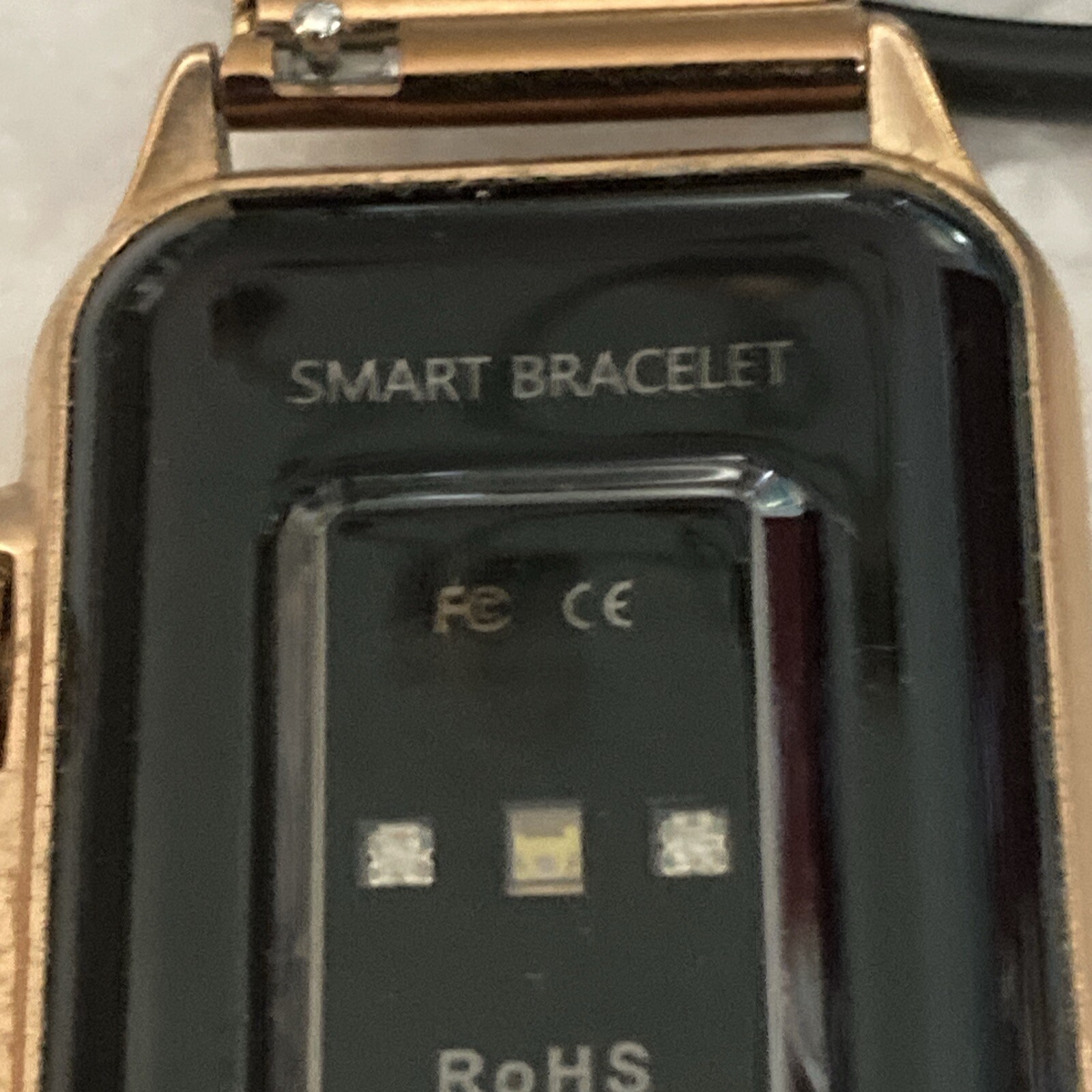 Avii Houge Smart Bracelet Rose Gold Mesh Adjustable Band Watch Unisex