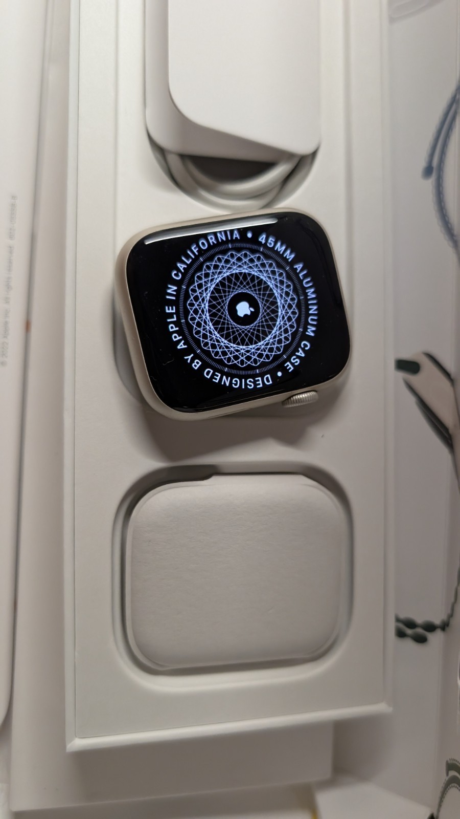 Apple Watch Series 8 GPS+Cellular 45mm Aluminum Starlight Unlocked A2774