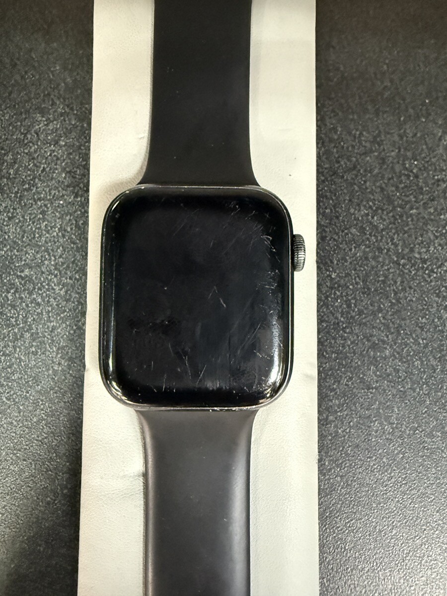 APPLE WATCH SE – A2354 (G81000361)