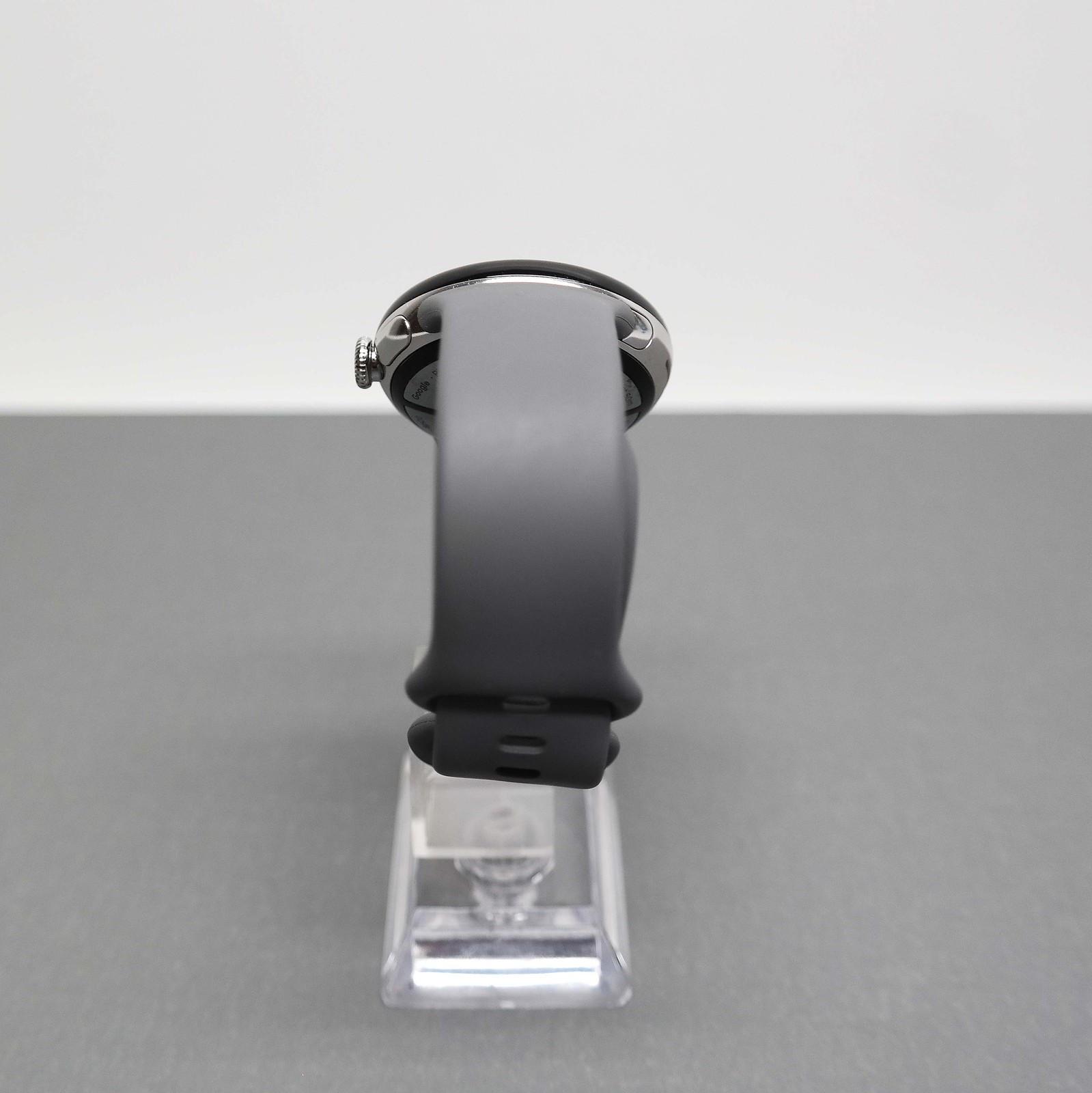 Google Pixel Watch 3 GA05735-US 41mm WiFi GPS Porcelain Silver