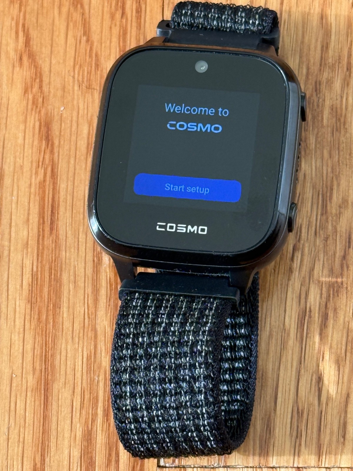 Cosmo Jr Track 4 Kids’ Smartwatch, Barely used, Phone + GPS, 2 pairs of straps
