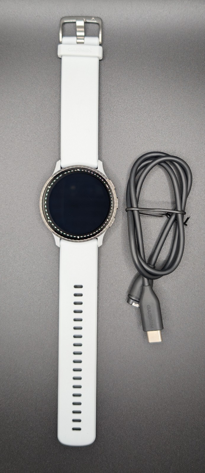 NEW- Garmin Venu 3- 45mm GPS Fitness Smartwatch, White (Very Good Condition) +`+
