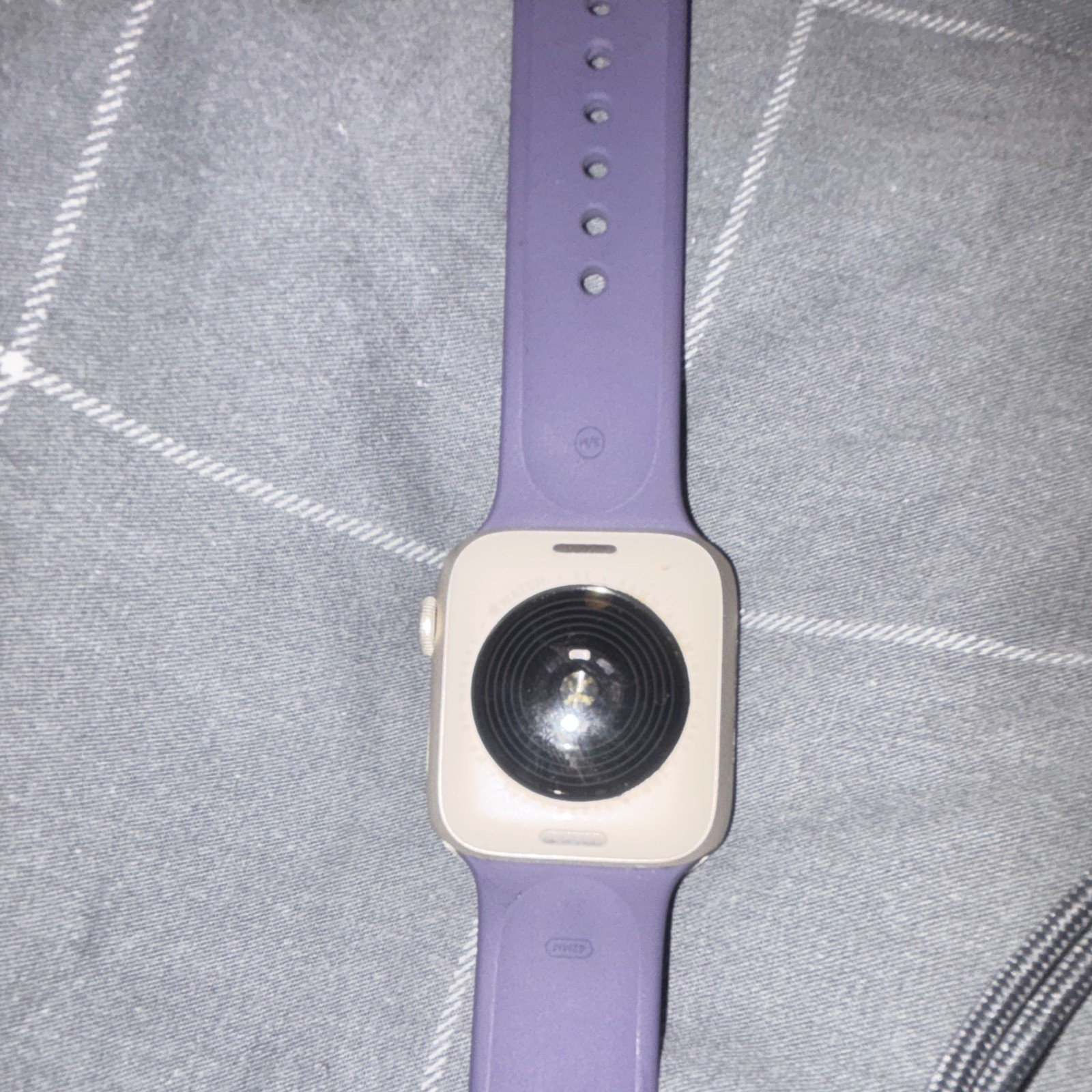 Apple Watch Series 4 44mm Silver Aluminum Case & Purple Silicone Band HR Monitor