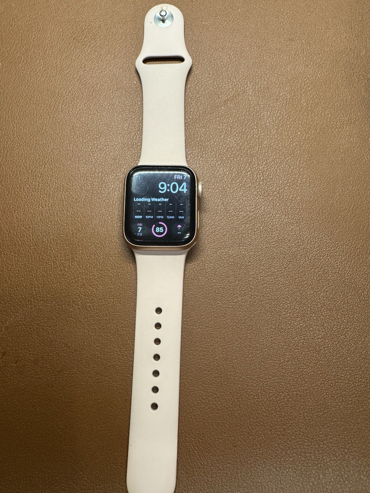 Apple Watch Series 6 40mm Gold Aluminum GPS Pink Sand Band