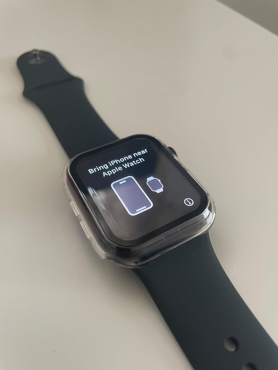 Apple Watch SE (2022) 40mm Midnight Aluminum Case with Sport Band, S/M (GPS +…