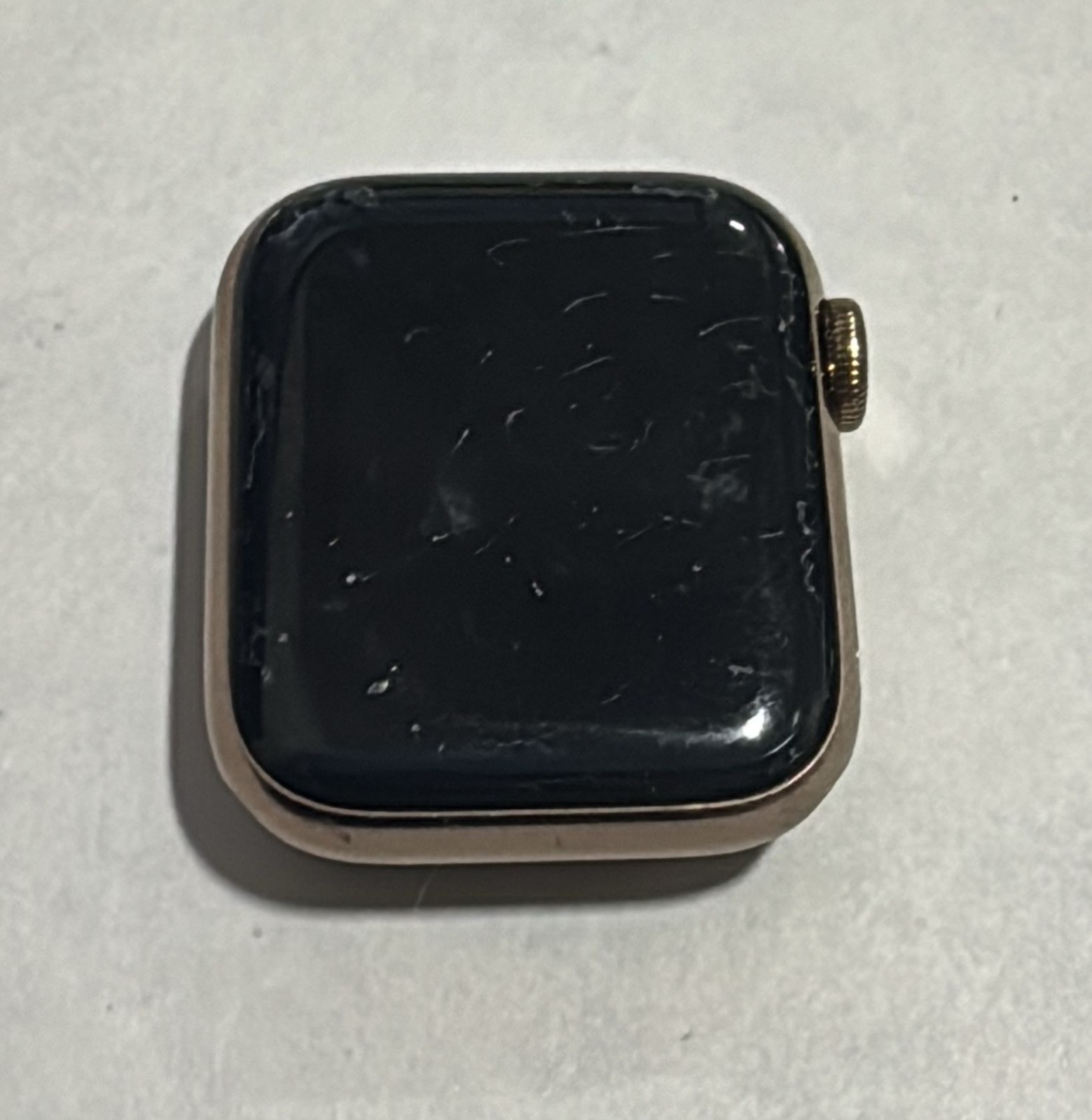 Apple Watch Series 5 [GPS 40mm] Smart Watch – ASIS (/SP6-1060-SERIES5-40MM-ASIS)