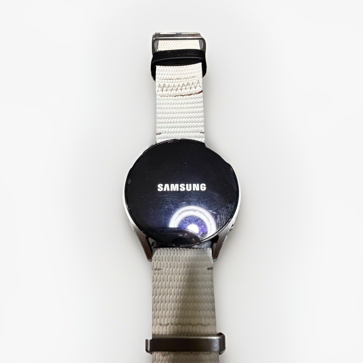 Samsung Galaxy Watch6 SM-R930 40mm Gold Aluminum Case with Cream Sport Band…