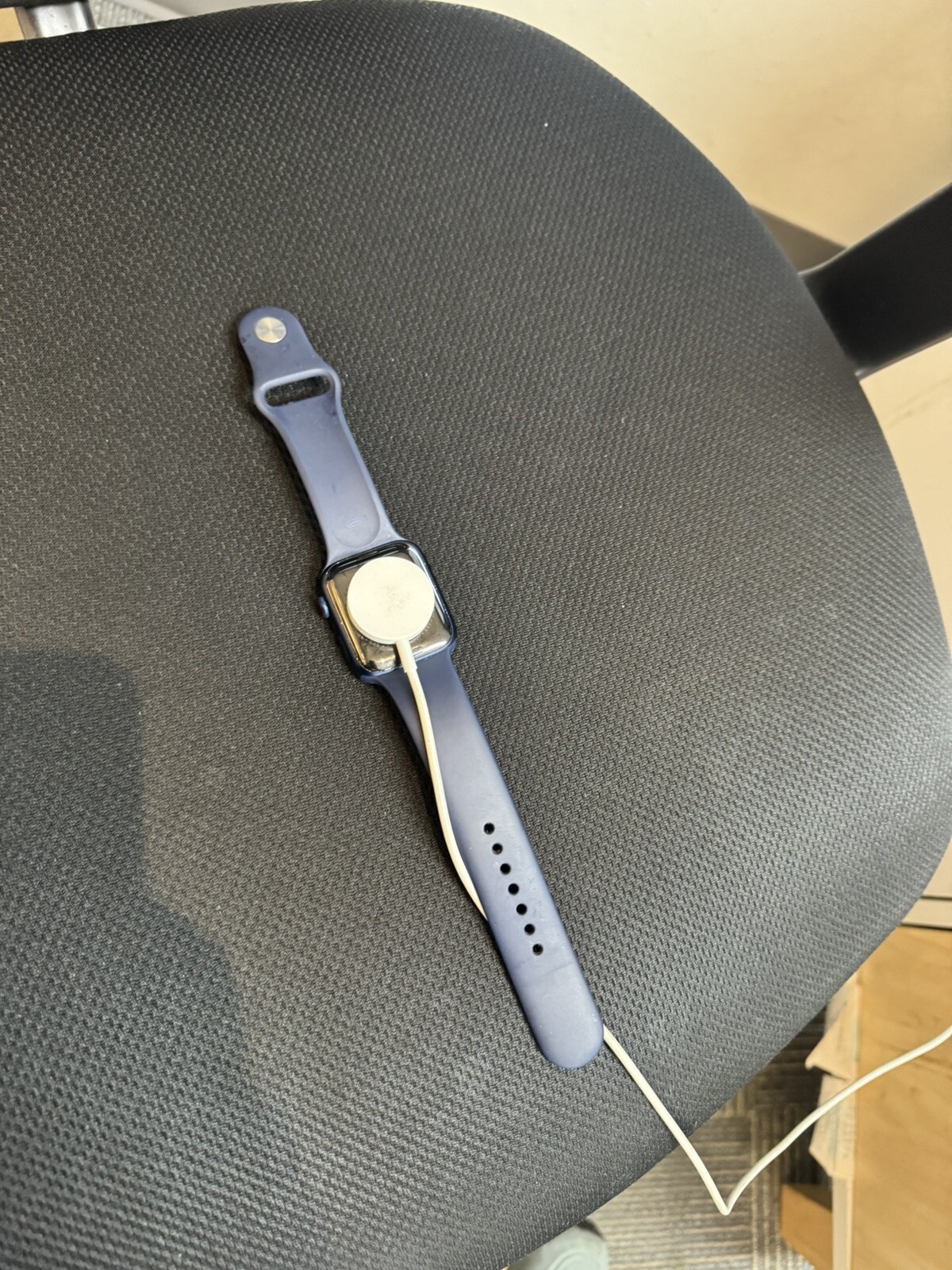 Apple Watch Series 6 44 mm Blue Aluminum Case with Deep Navy Sport Band Cellular