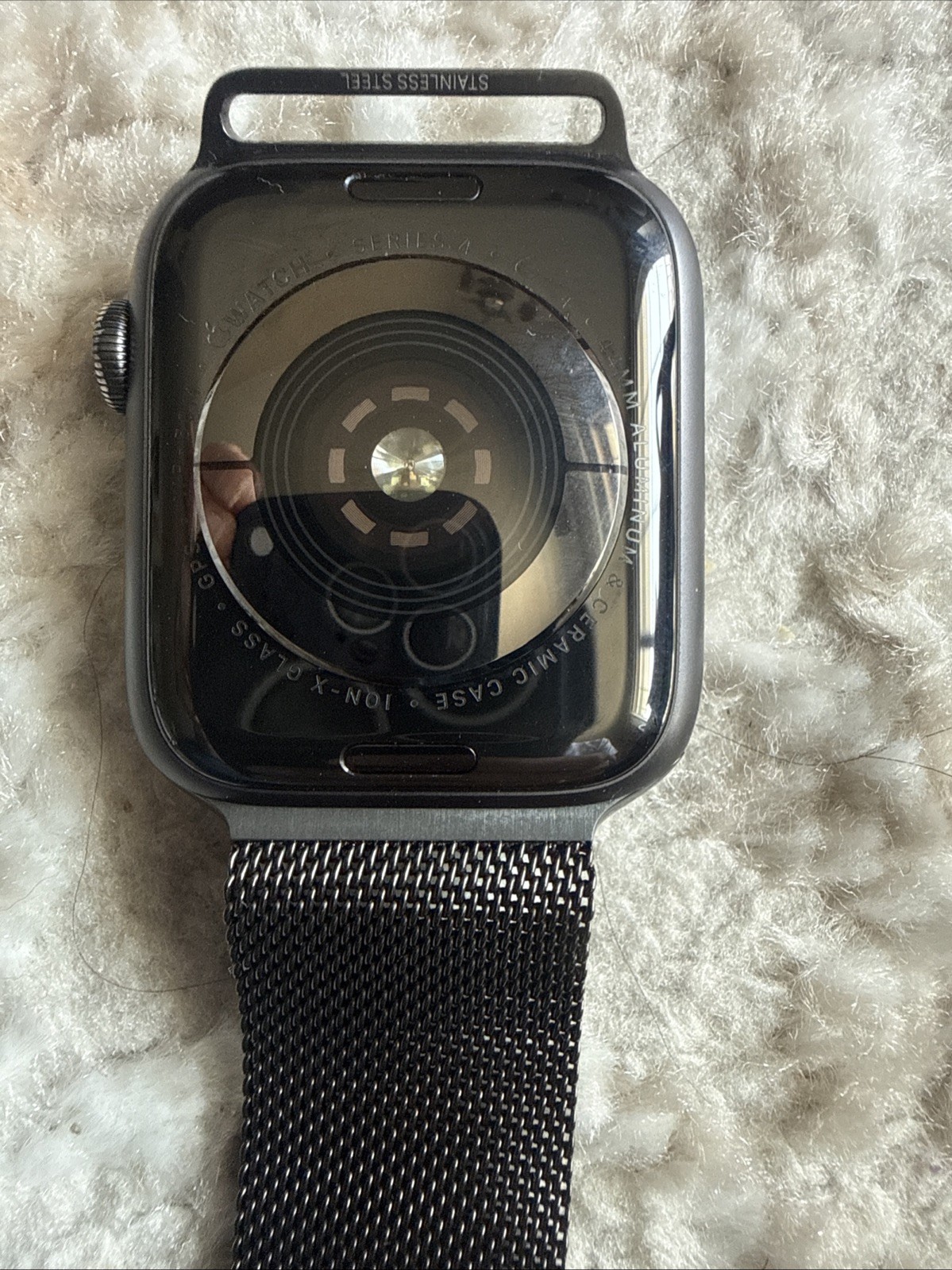 apple watch series 4 44mm Aluminium Ceramic Case With Slate/Black Milanese Loop