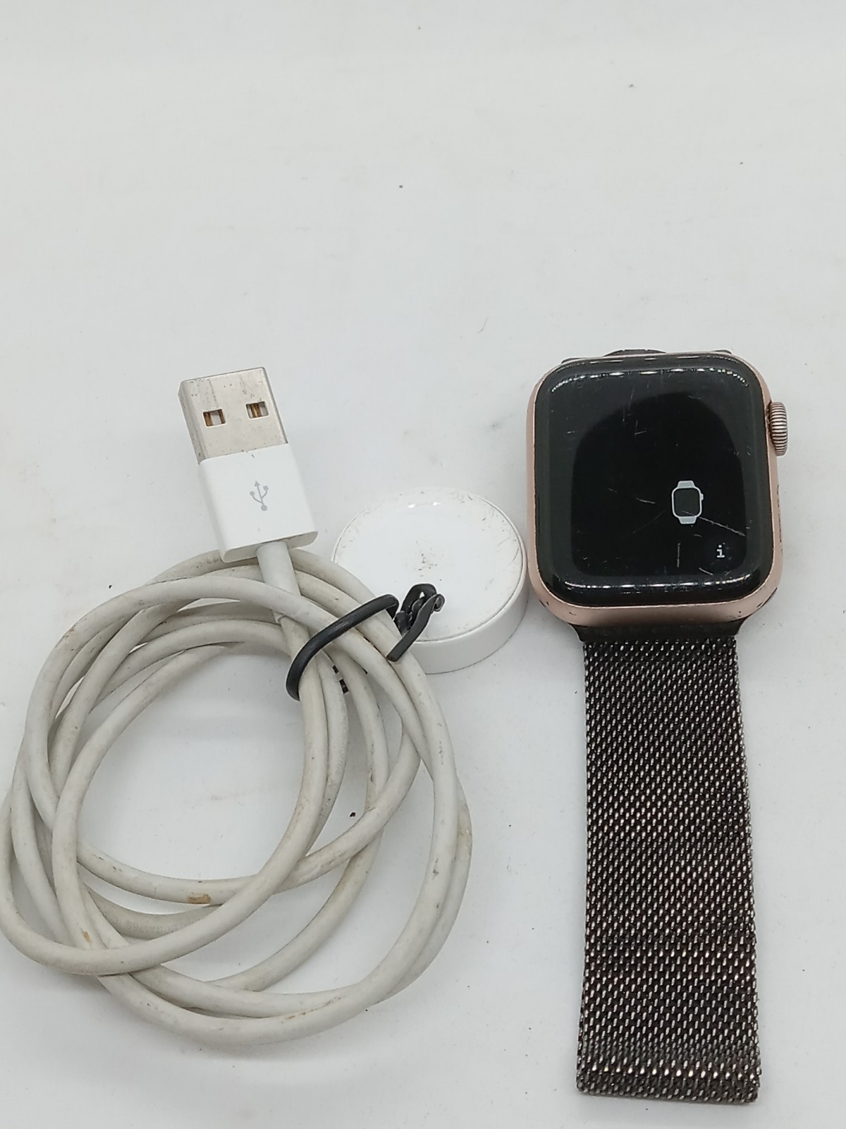 Apple Watch Series 5 Rose Gold WR 50m 40mm GPS LTE Adjustable Band