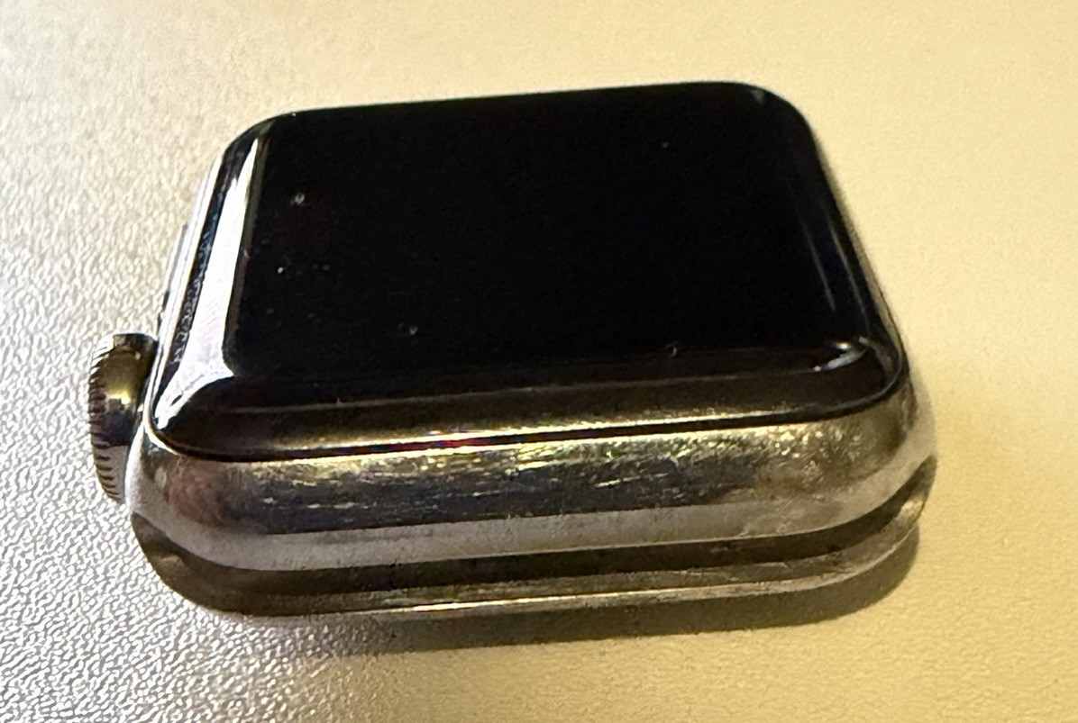 Apple Watch Series 3 38mm Stainless Steel Case GPS + Cellular Sapphire Crystal