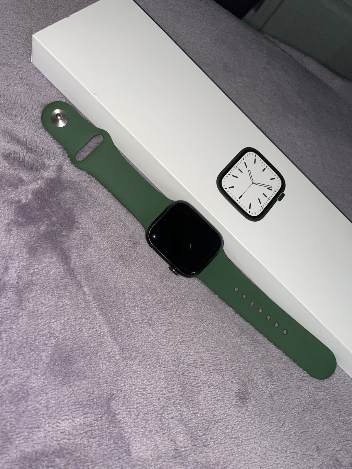 Apple MKH93LLA Series 7 41mm Aluminum Case with Green Fluoroelastomer Band…