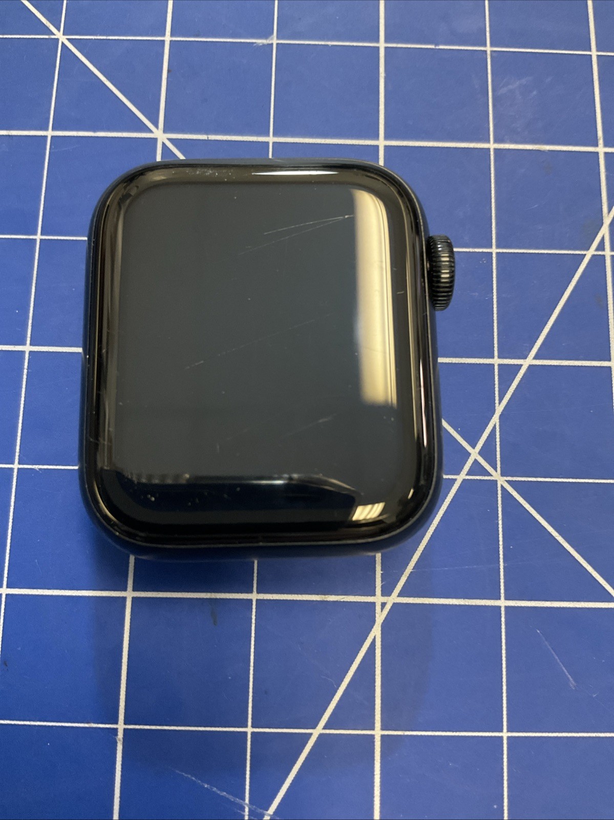 Apple Watch SE (2nd Generation) 40mm Midnight Aluminium Case E424