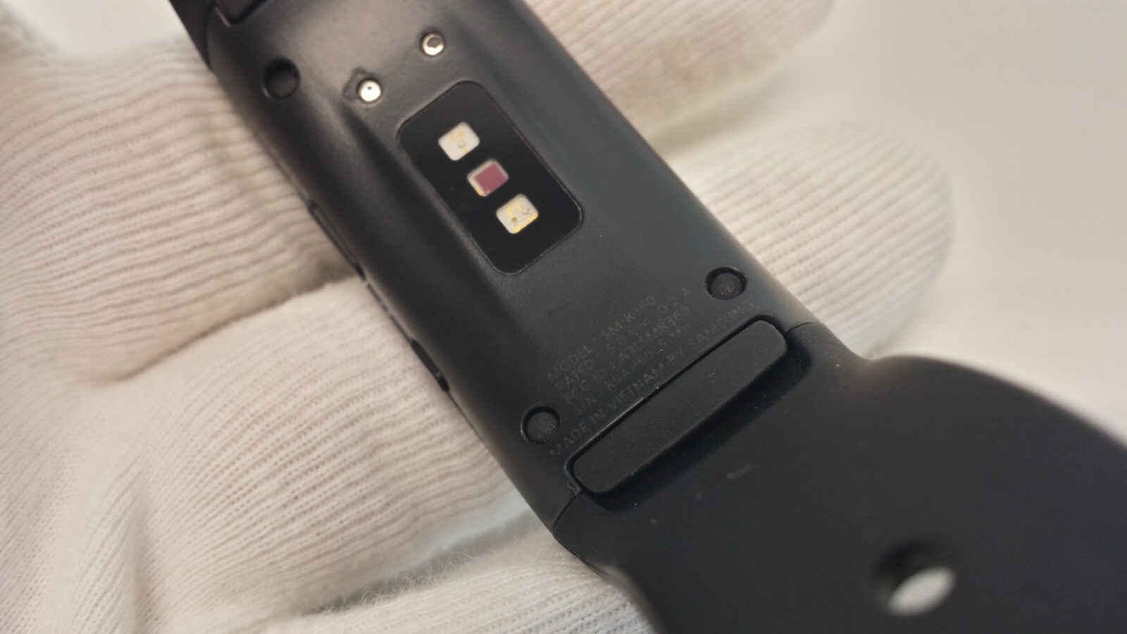 Smartwatch Samsung Gear Fit 2 SM-R360 Fit2 (DEFECTIVE SOLD AS IS)