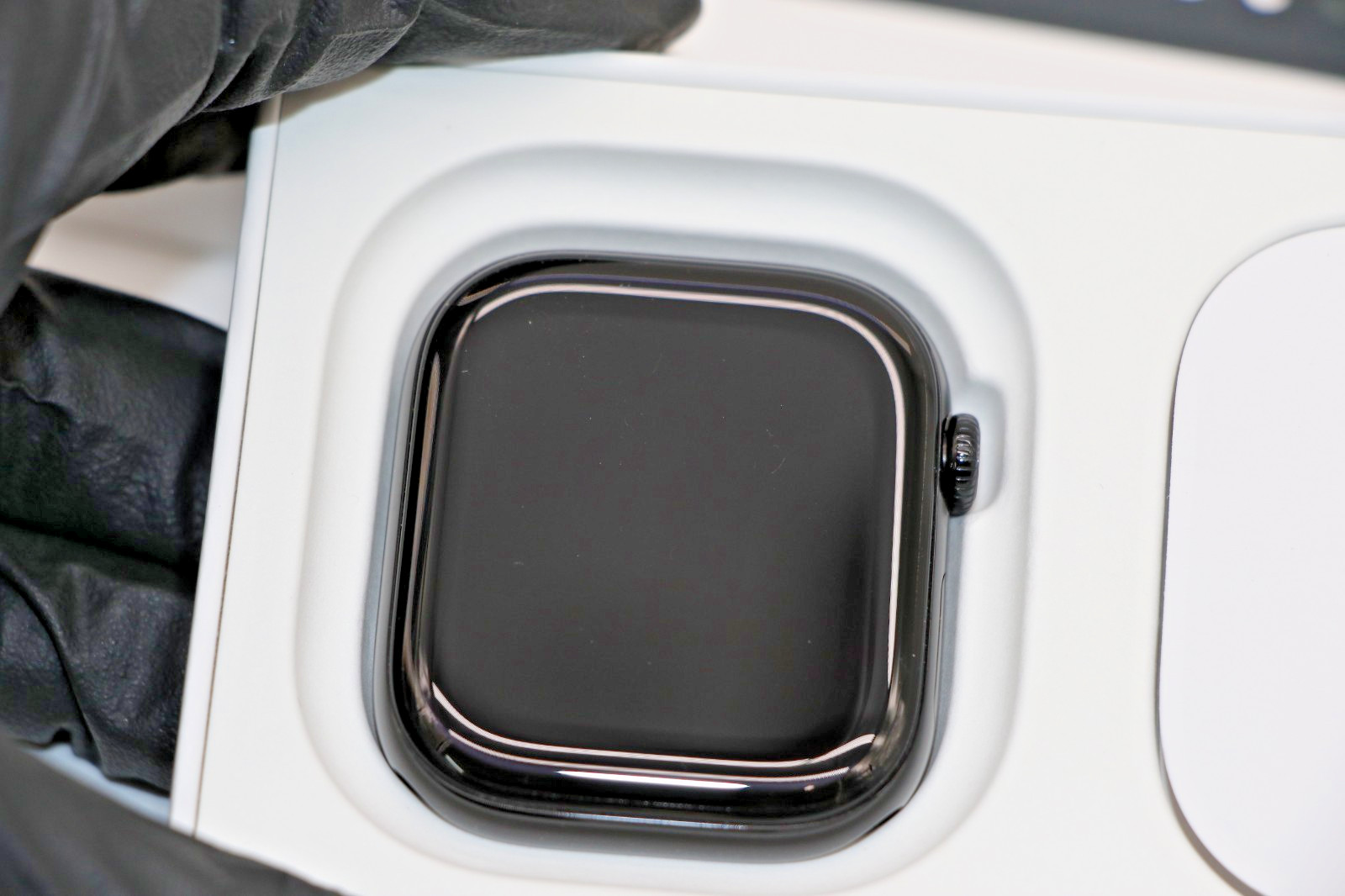 Apple Watch Series 10 46mm 64GB MWWQ3LW/A Jet Black w/ Sport Band M/L 2024